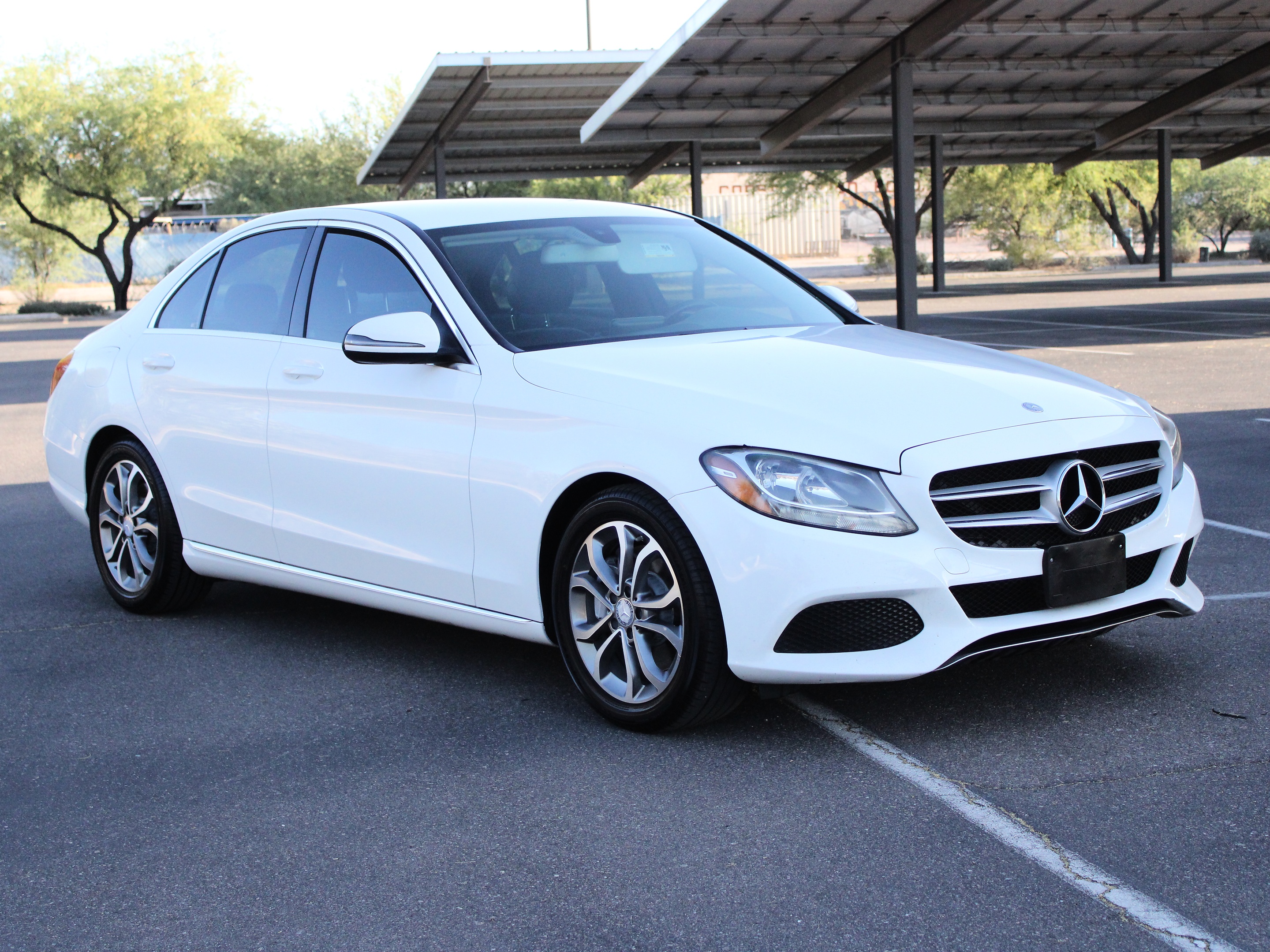 2016 Mercedes-Benz C-Class C300's photo