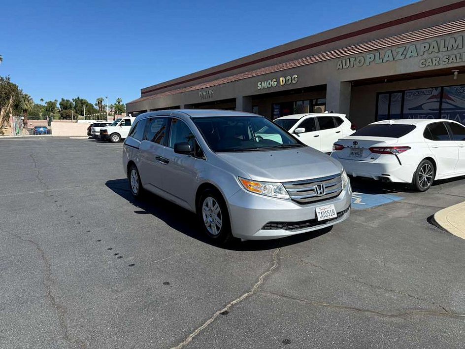2013 Honda Odyssey LX's photo