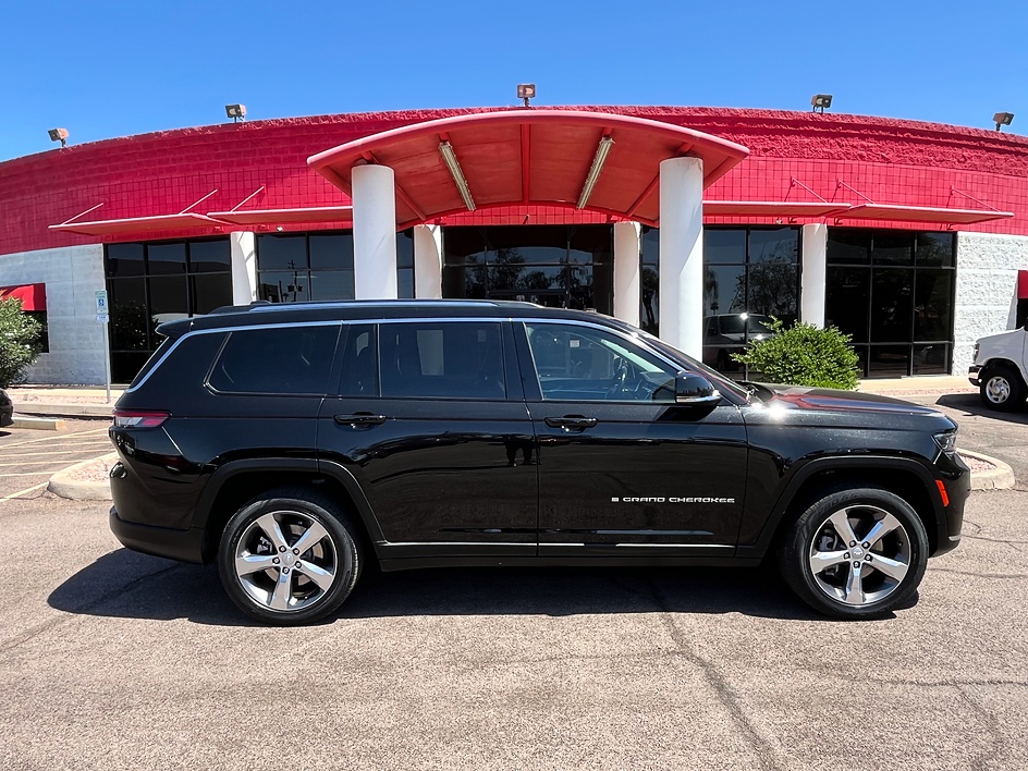 2021 Jeep Grand Cherokee L Limited's photo