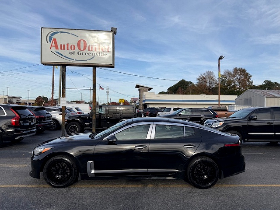 2019 Kia Stinger Premium's photo