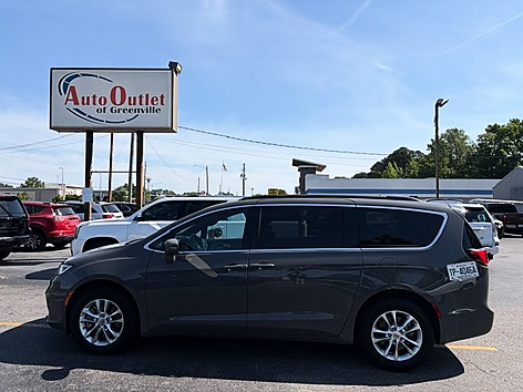 2022 Chrysler Pacifica Touring