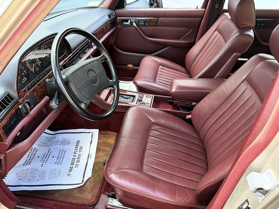 1986 MERCEDES-BENZ 560 SERIES 560SEL - Auto Gallery Hollywood
