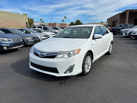 2014 Toyota Camry XLE Hybrid