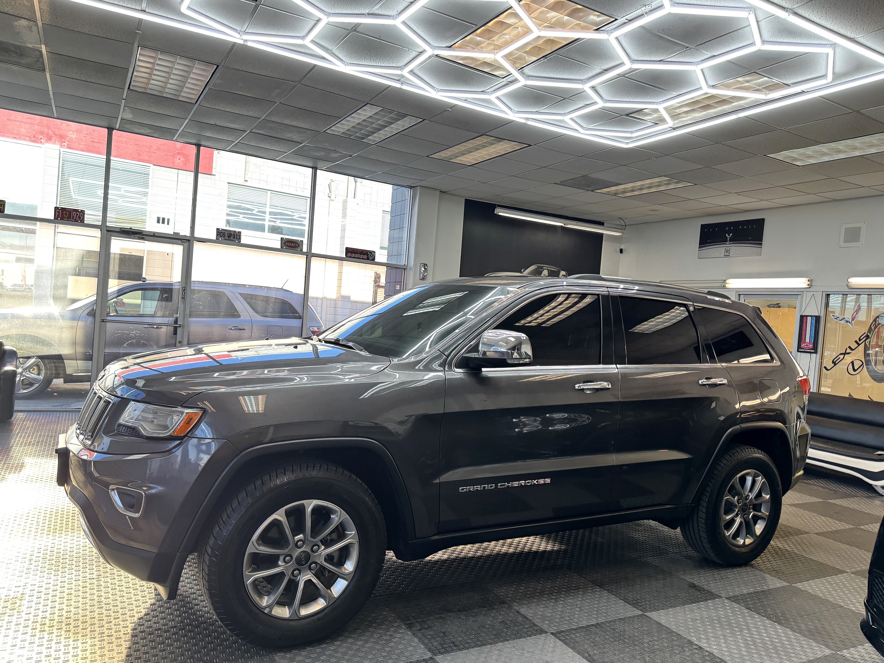 2015 Jeep Grand Cherokee Limited's photo