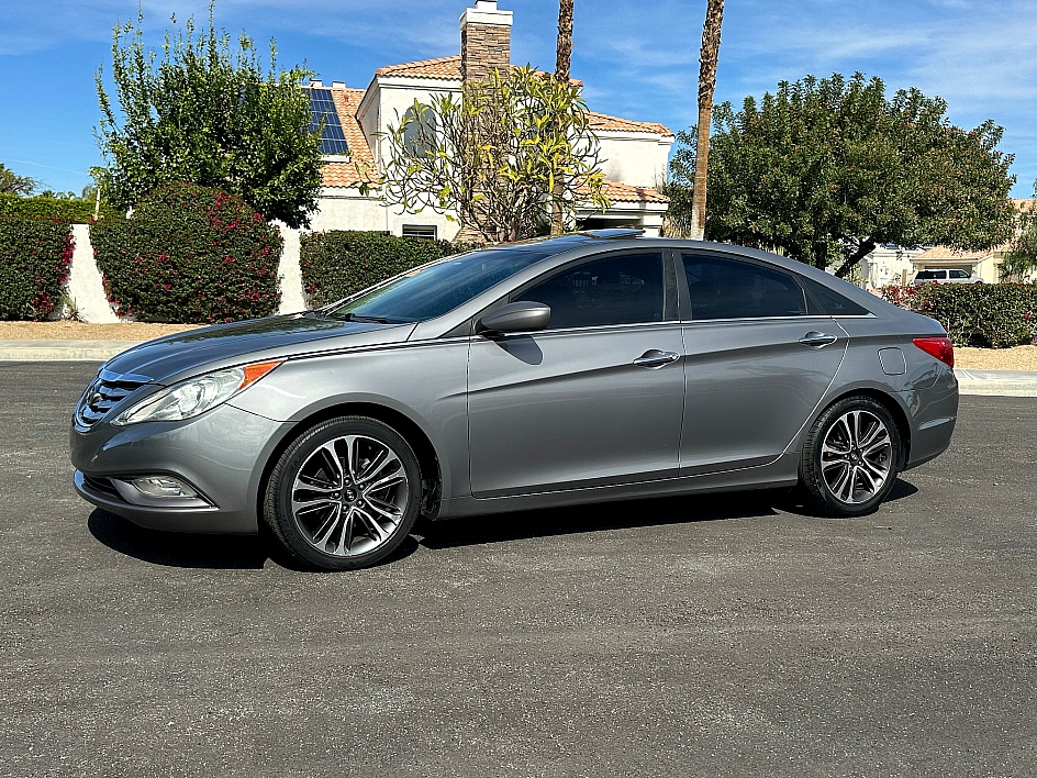 2011 Hyundai Sonata SE 1 OWNER