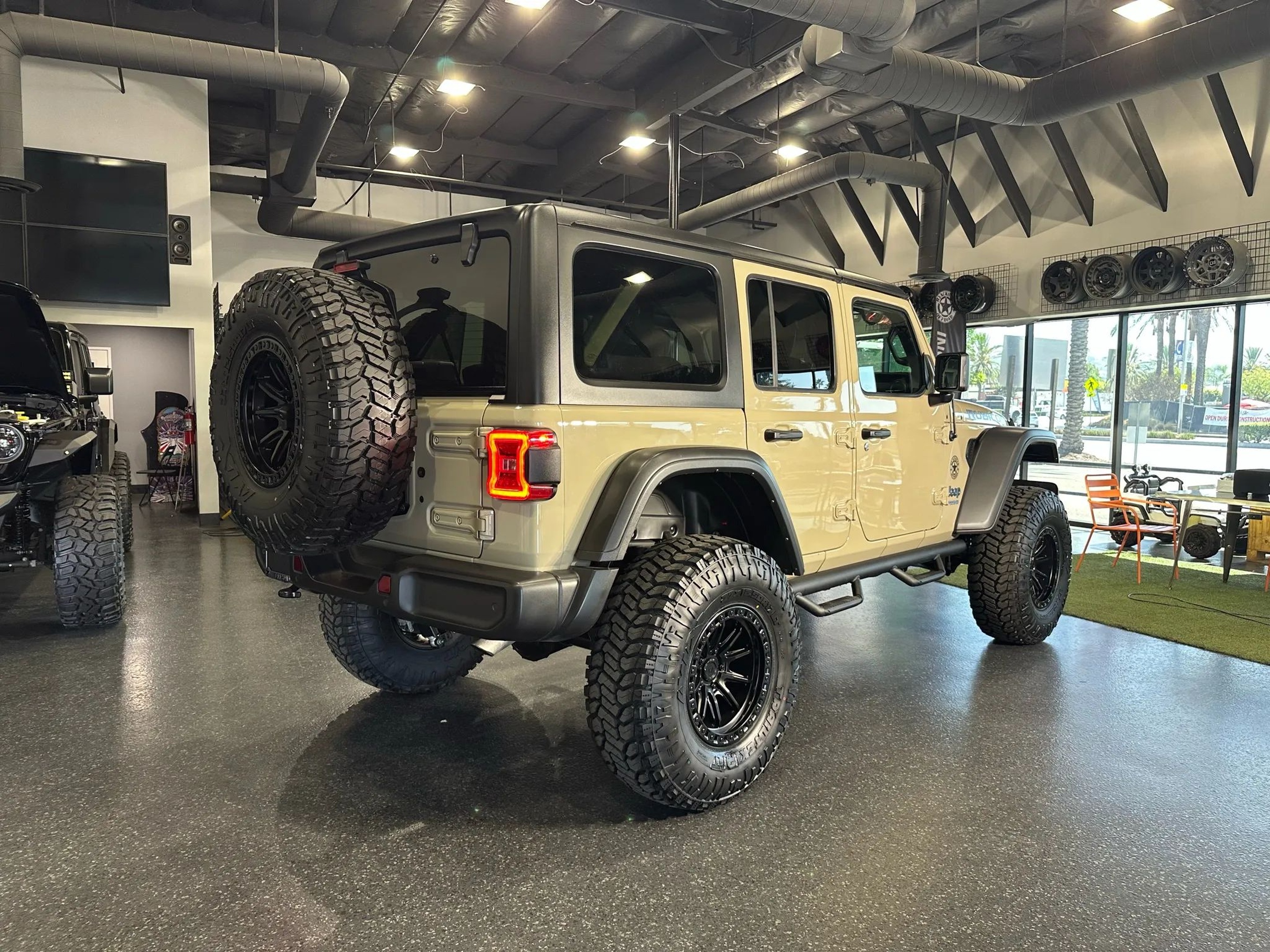 2022 Jeep Wrangler Unlimited Rubicon 4XE - Photo 28