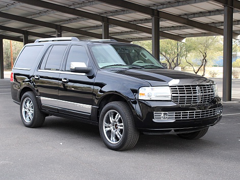 2011 Lincoln Navigator Base