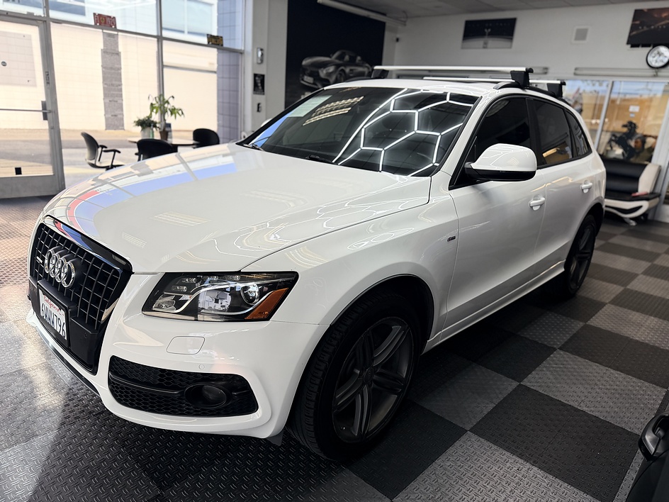 2012 Audi Q5 3.2 quattro Tiptronic Premium Plus's photo