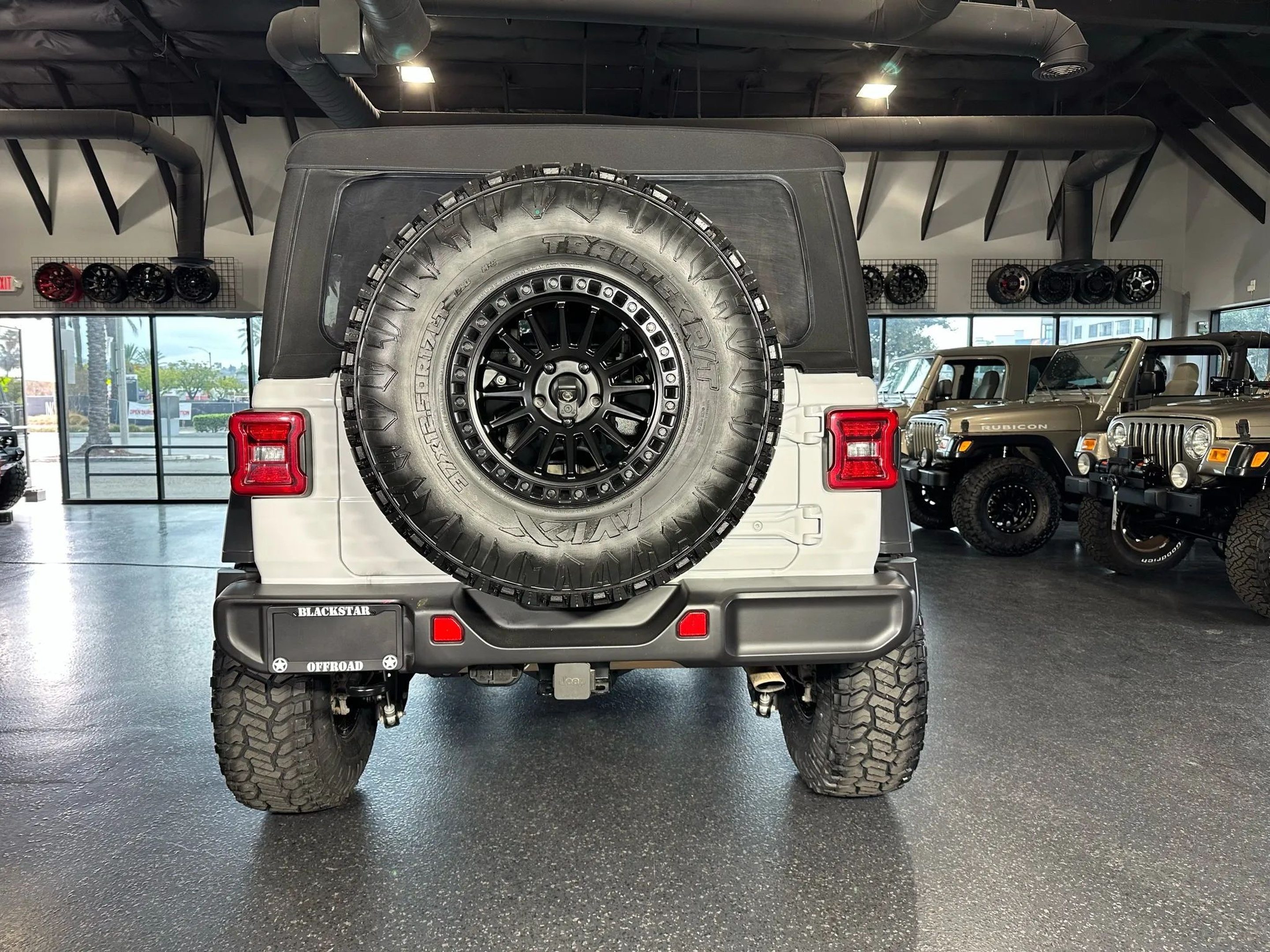 2024 Jeep Wrangler 4-Door Rubicon - Photo 11