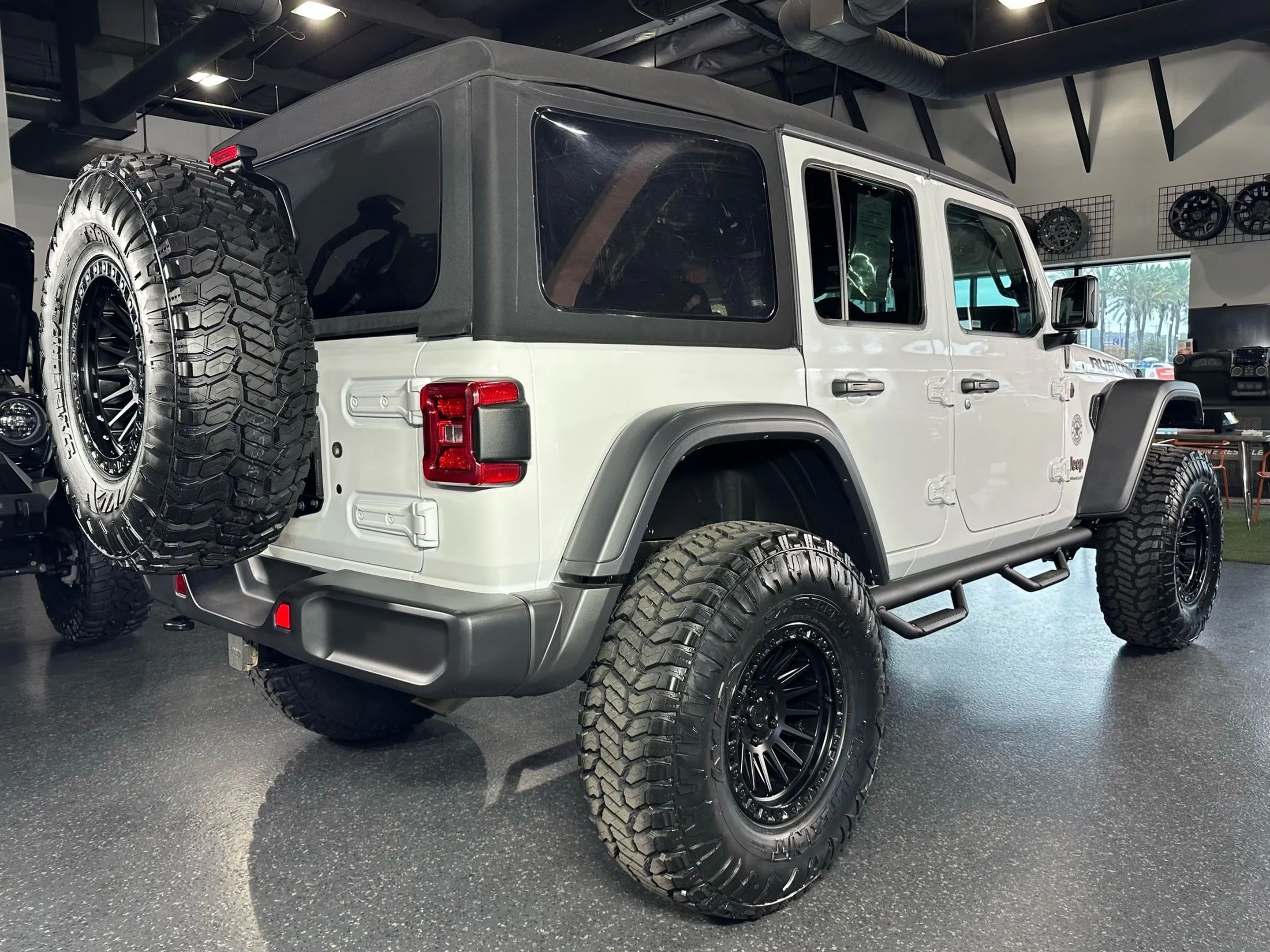 2024 Jeep Wrangler 4-Door Rubicon - Photo 13