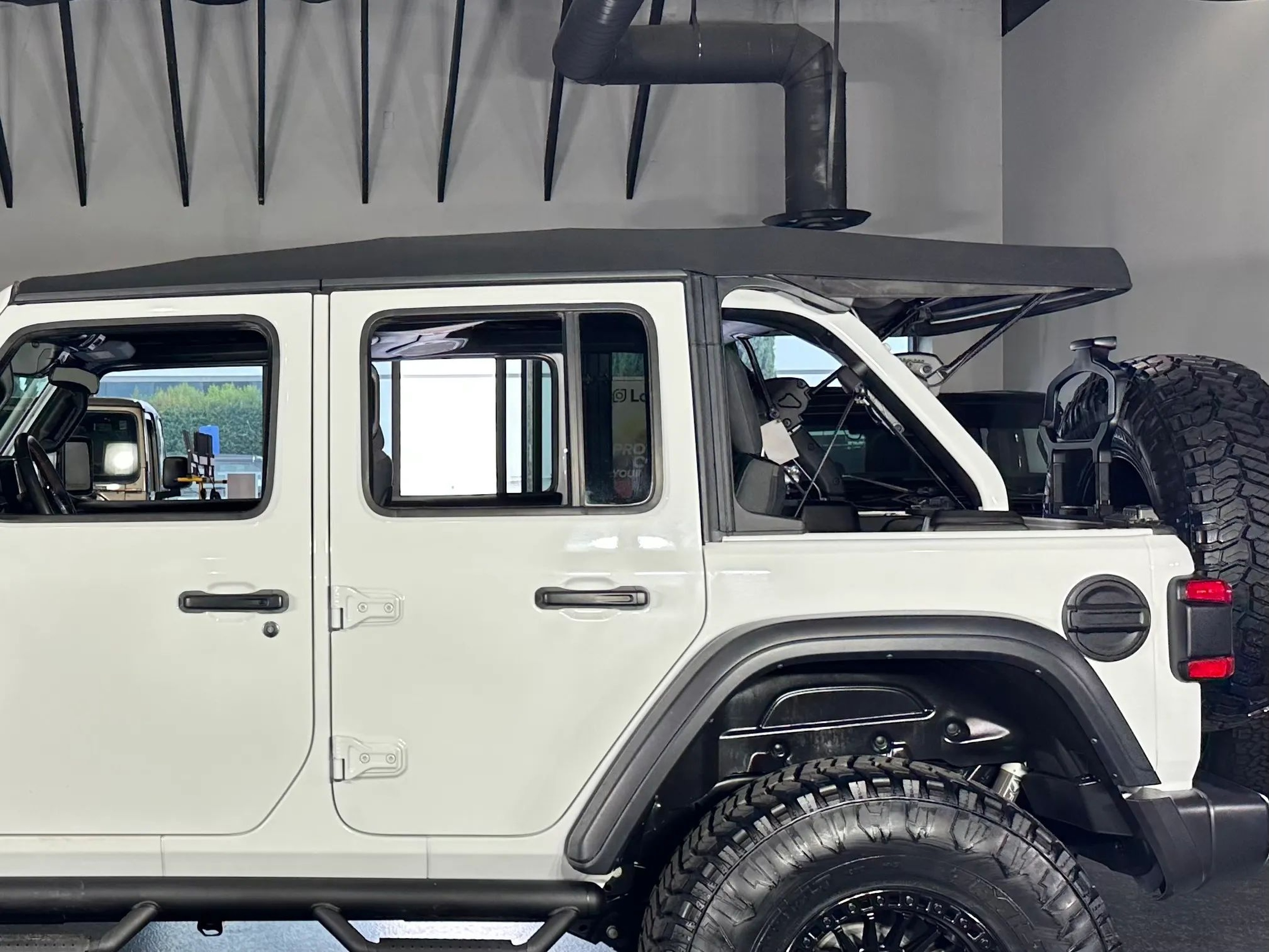2024 Jeep Wrangler 4-Door Rubicon - Photo 21
