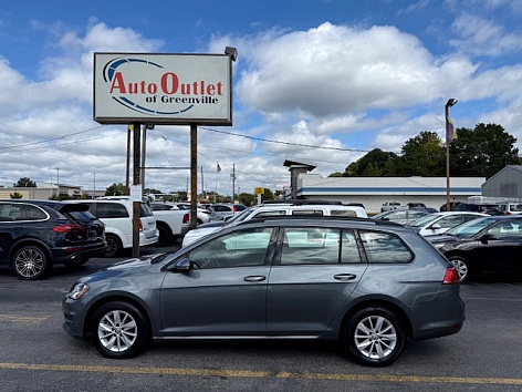 2017 Volkswagen Golf SportWagen S