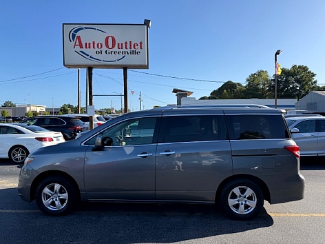 2016 Nissan Quest SV