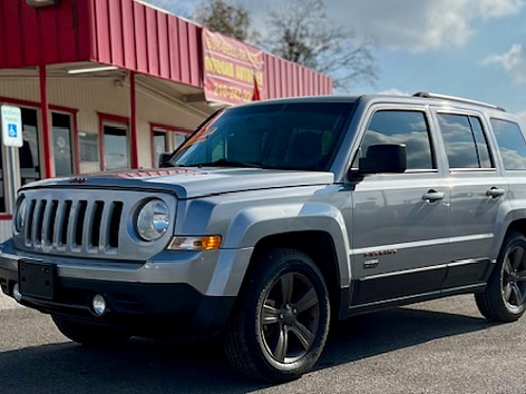 2017 Jeep Patriot 75th Anniversary Edition's photo