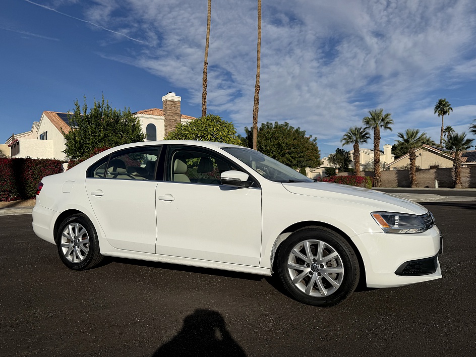 2014 Volkswagen Jetta SE's photo