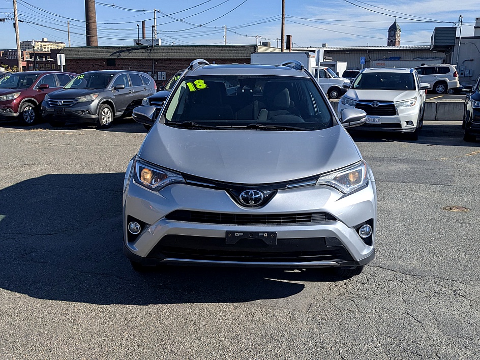 2018 Toyota RAV4 XLE's photo