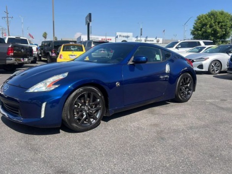 2017 Nissan 370Z Coupe Base's photo
