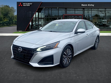 2023 Nissan Altima SV