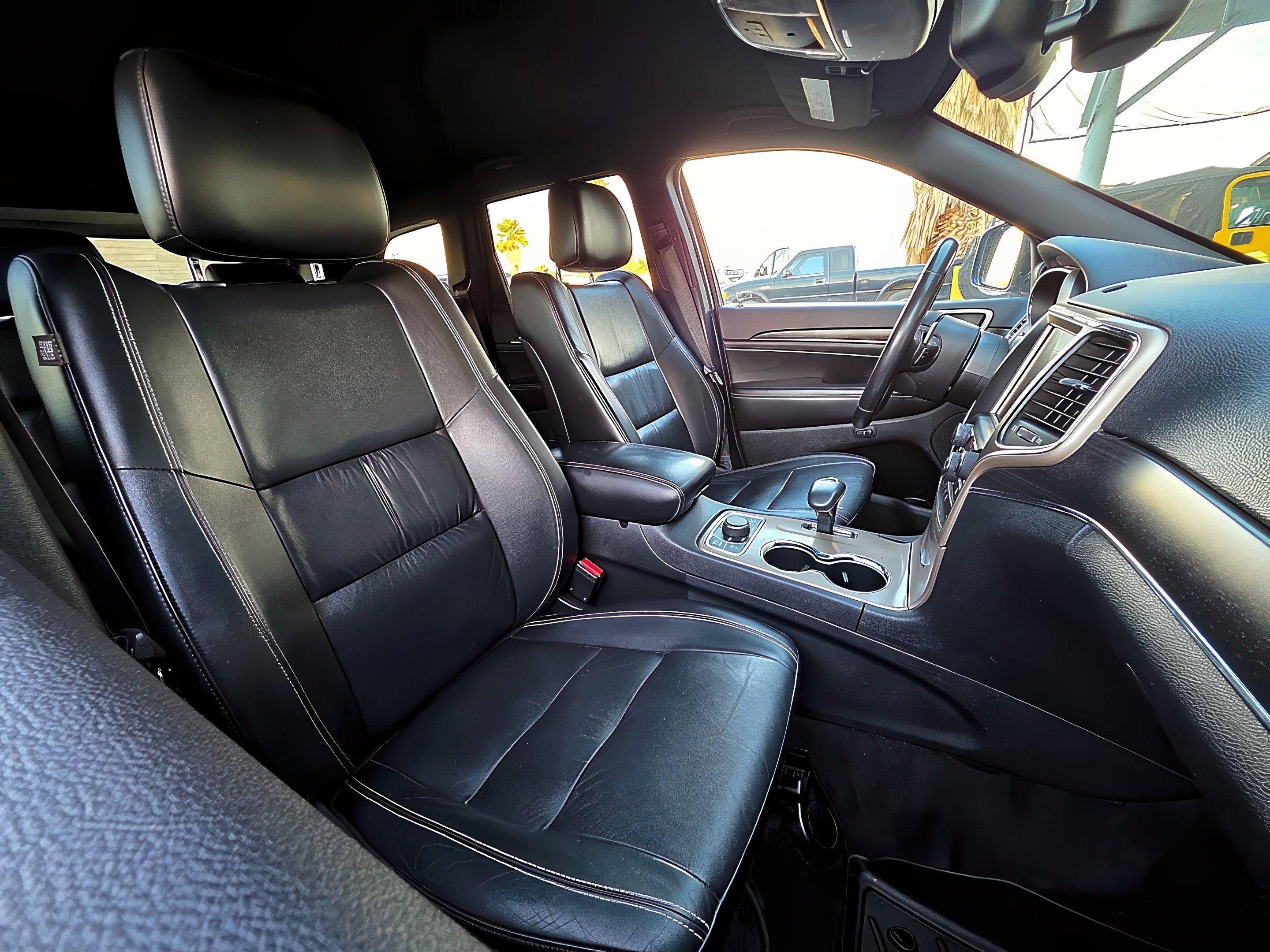 2015 Jeep Grand Cherokee Limited - Photo 19