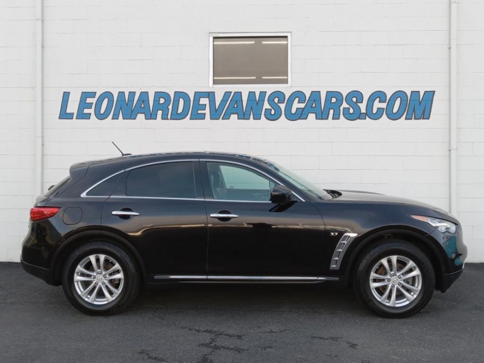 2017 INFINITI QX70 Base's photo