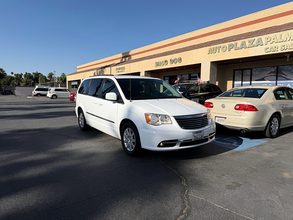2015 Chrysler Town & Country Touring
