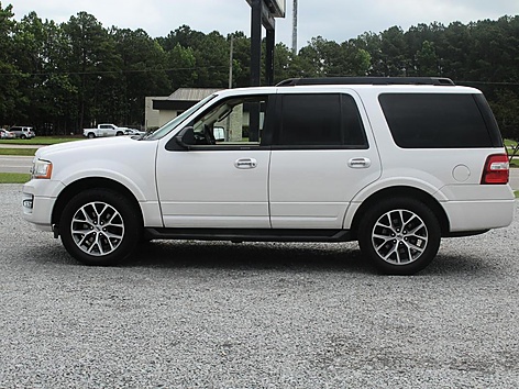 2017 Ford Expedition XLT's photo