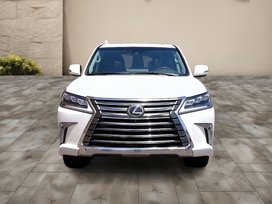 2016 Lexus LX 570 photo 2