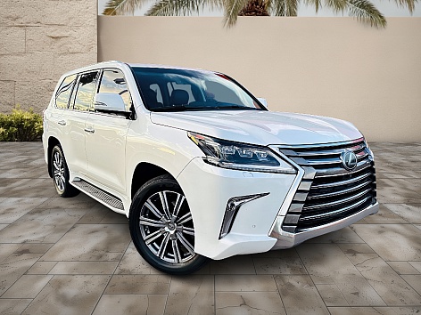 2016 Lexus LX 570's photo