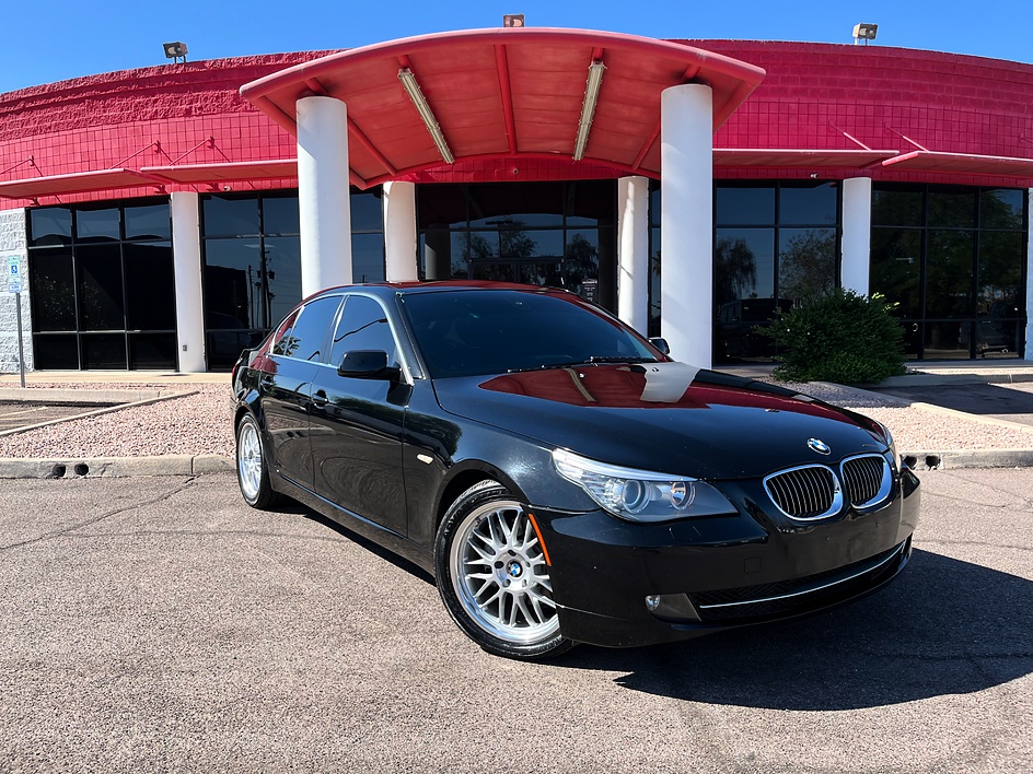 2008 BMW 5 Series 528i's photo