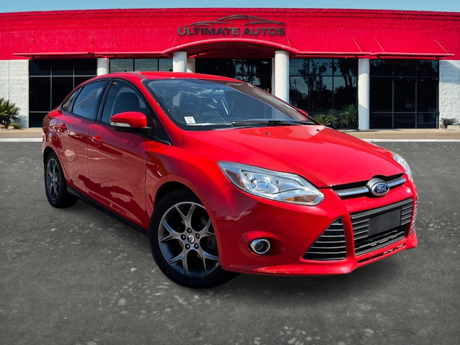 2013 Ford Focus Sedan SE's photo