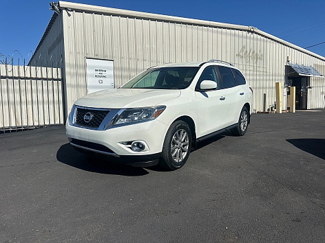 2016 Nissan Pathfinder SV