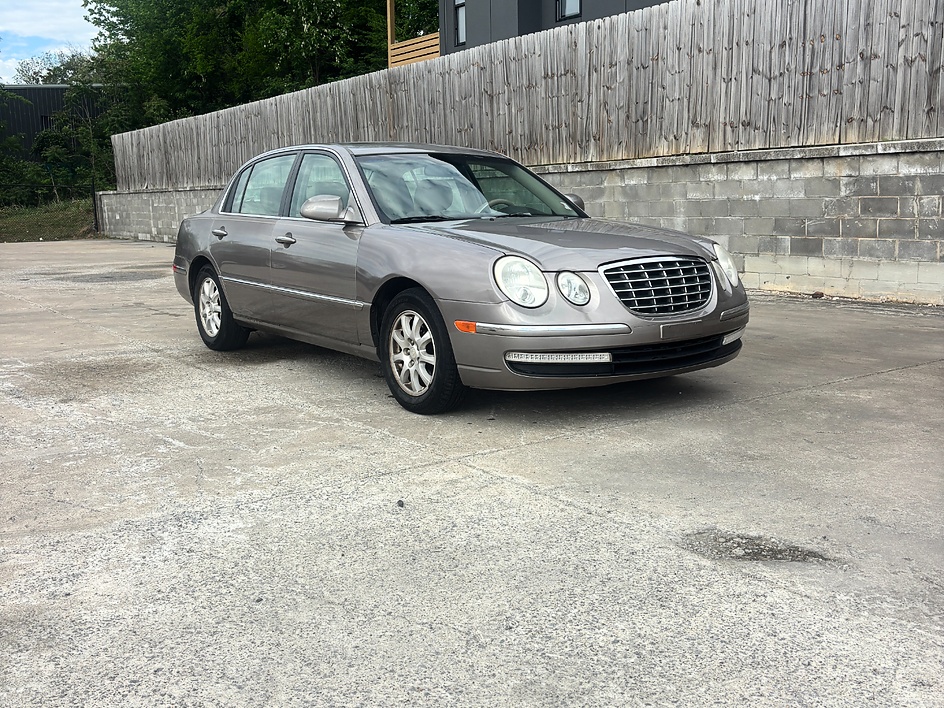 2008 Kia Amanti -'s photo