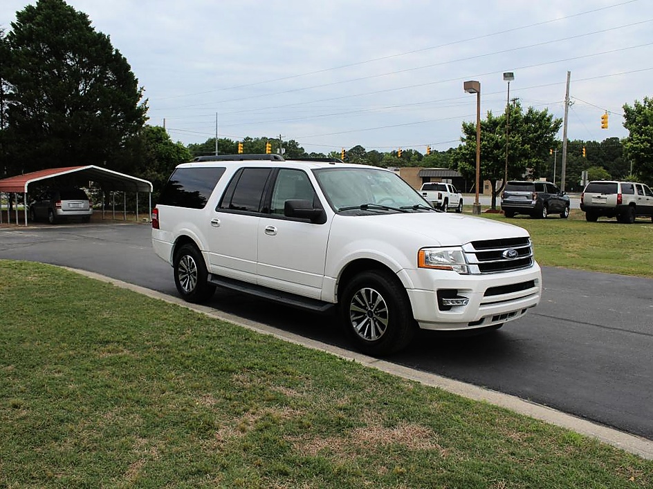 2016 Ford Expedition XLT - Photo 4