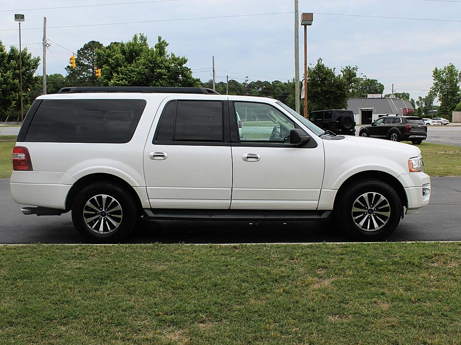 2016 Ford Expedition XLT - Photo 5