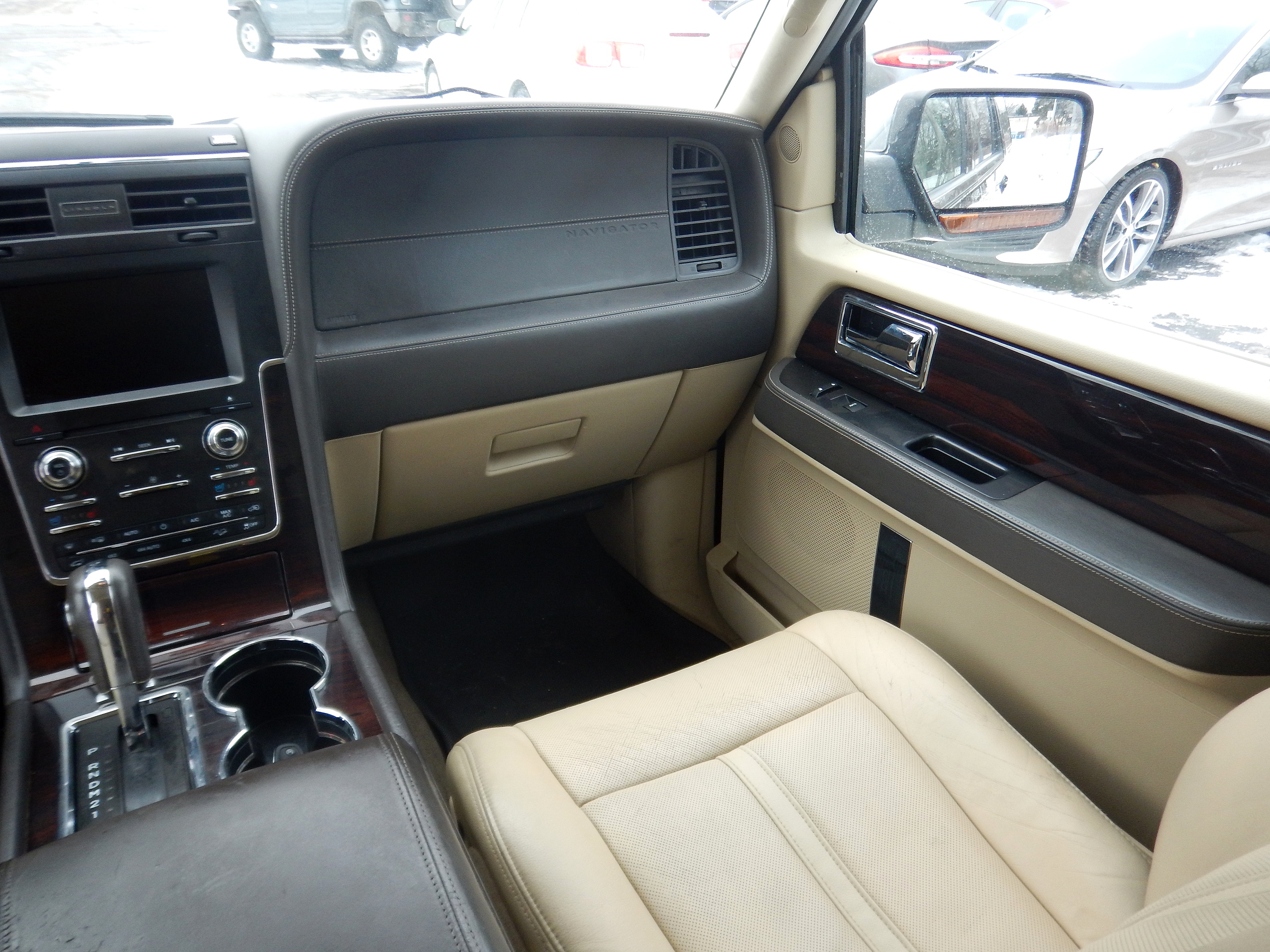 2015 Lincoln Navigator Base - Photo 17