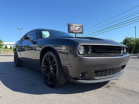 2018 Dodge Challenger SXT Plus's photo