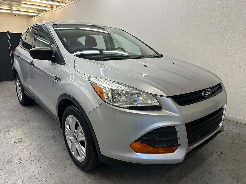 2016 Ford Escape S