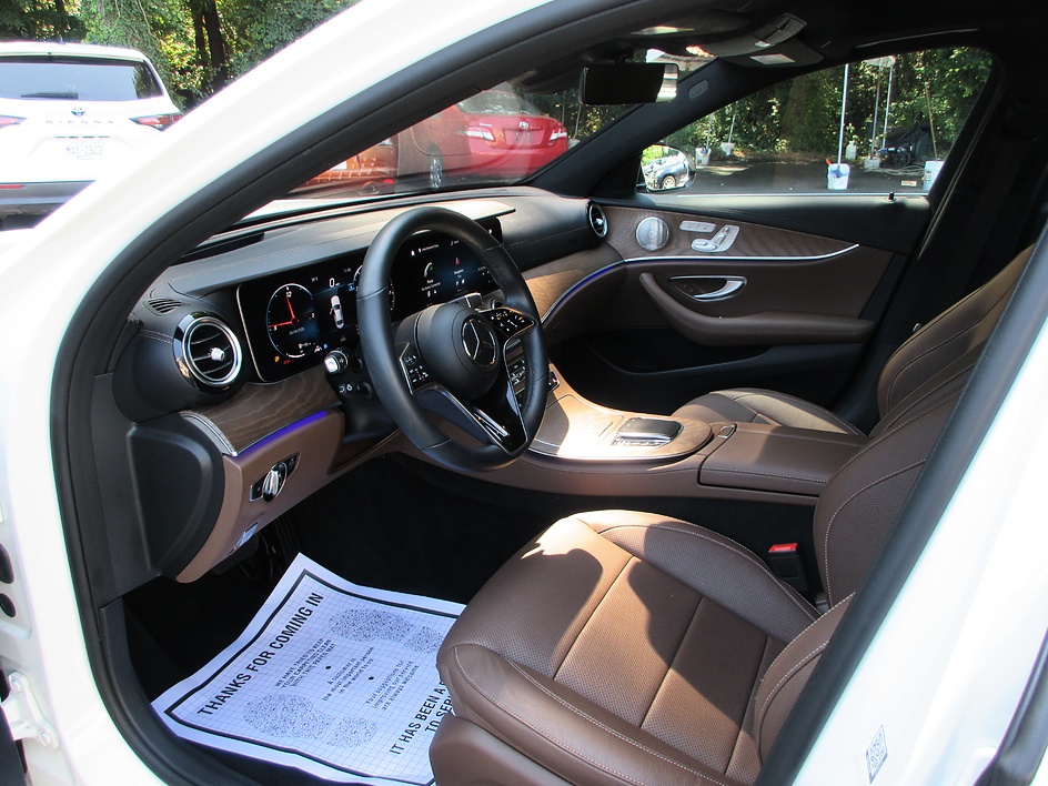 Mercedes-Benz E-Class photo 10