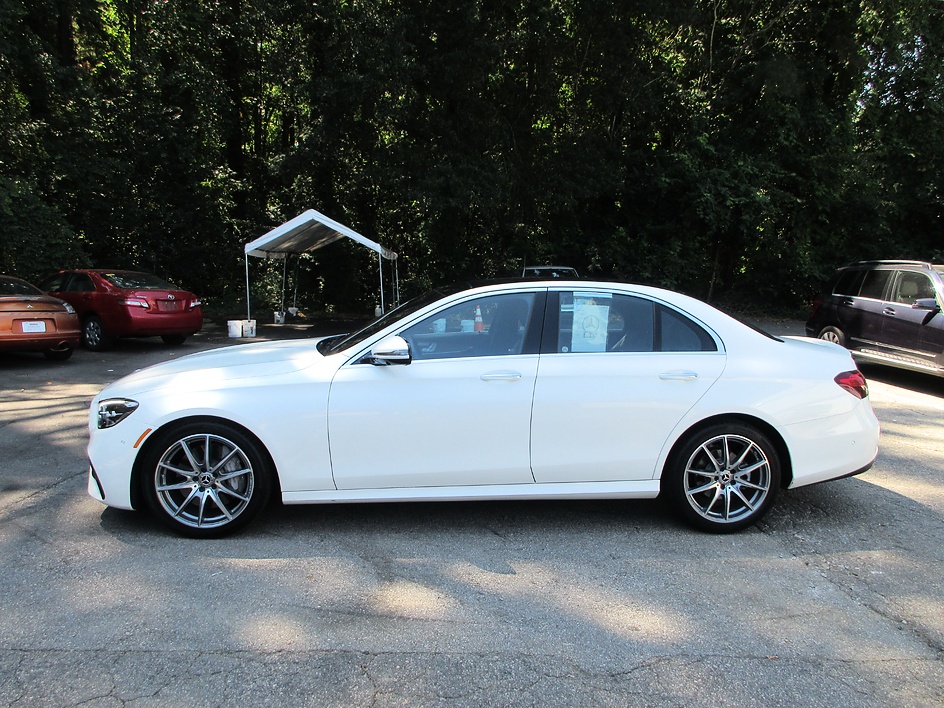 Mercedes-Benz E-Class photo 8