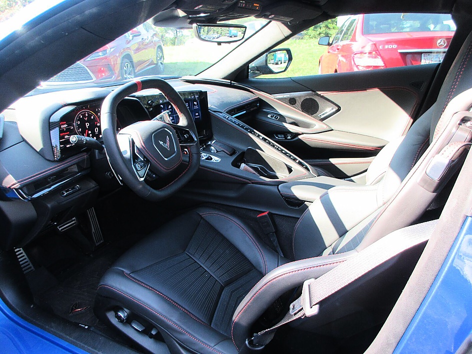 Chevrolet Corvette photo 8