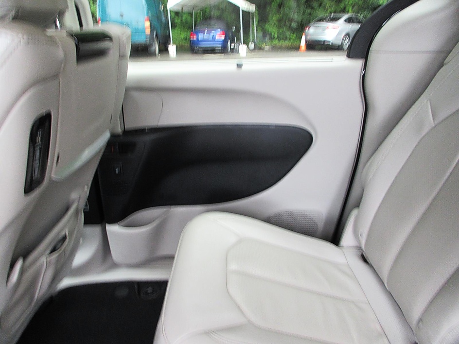 2019 Chrysler Pacifica Touring L Plus - Photo 20