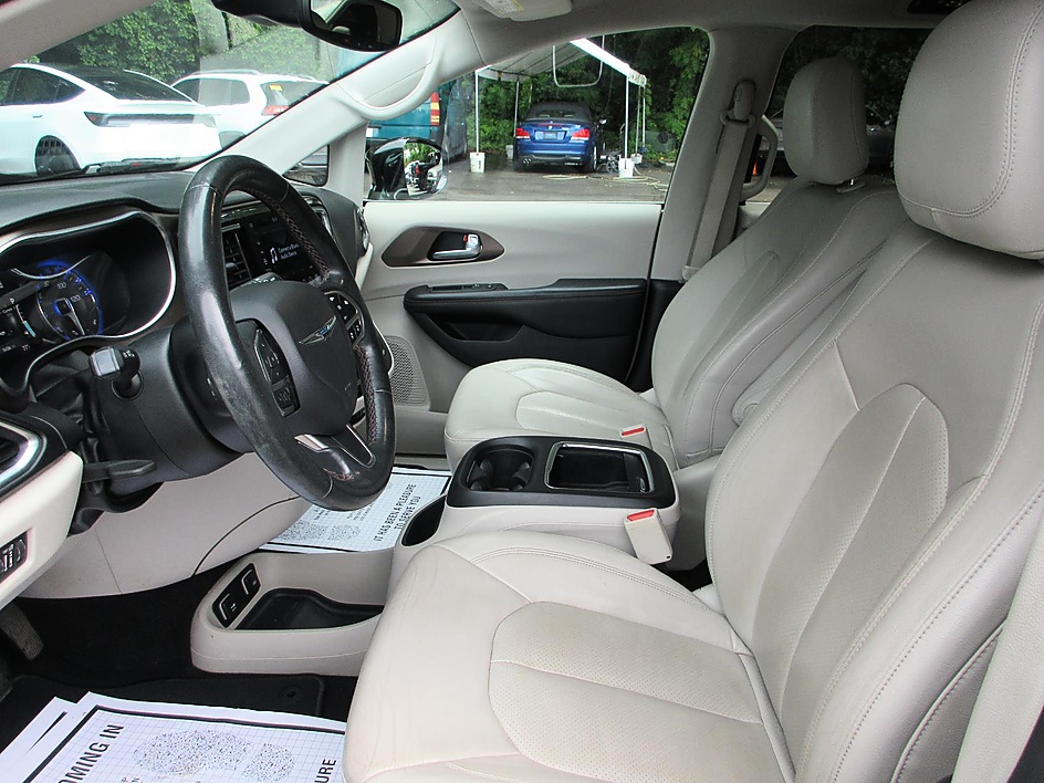 2019 Chrysler Pacifica Touring L Plus - Photo 13