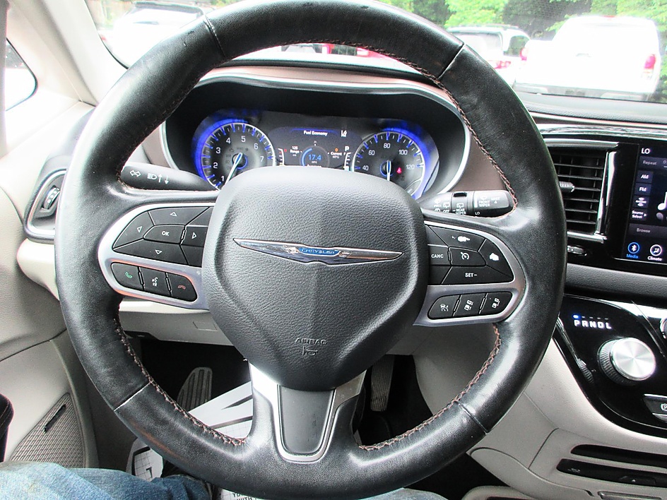 2019 Chrysler Pacifica Touring L Plus - Photo 11