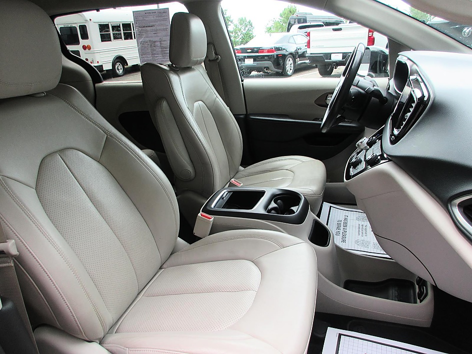2019 Chrysler Pacifica Touring L Plus - Photo 30
