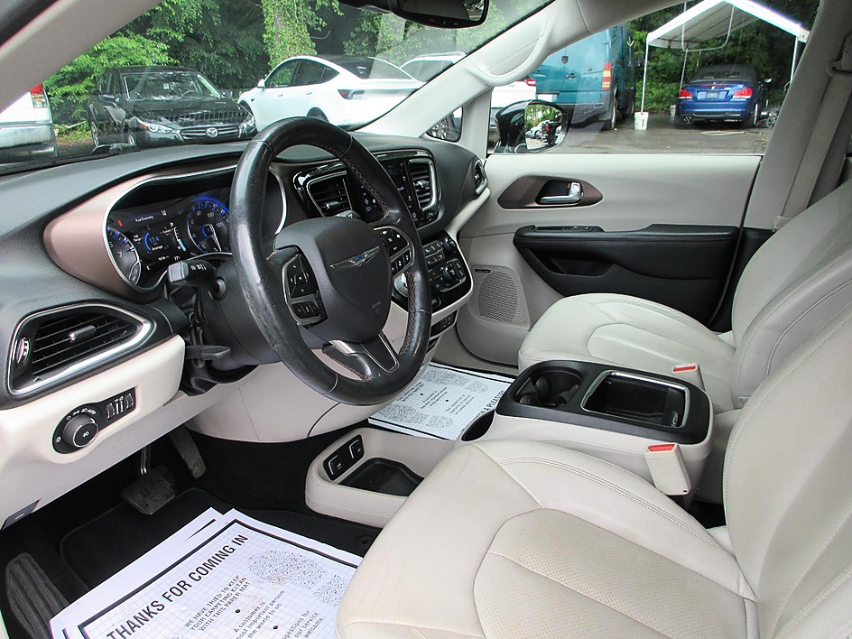 2019 Chrysler Pacifica Touring L Plus - Photo 12