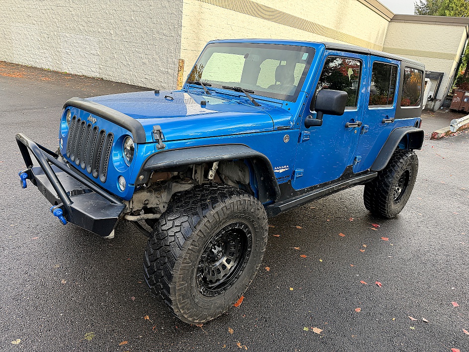 2014 Jeep Wrangler Unlimited Sahara's photo