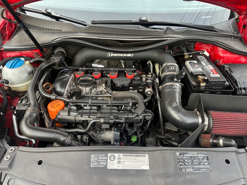 2010 Volkswagen GTI Base - Photo 20