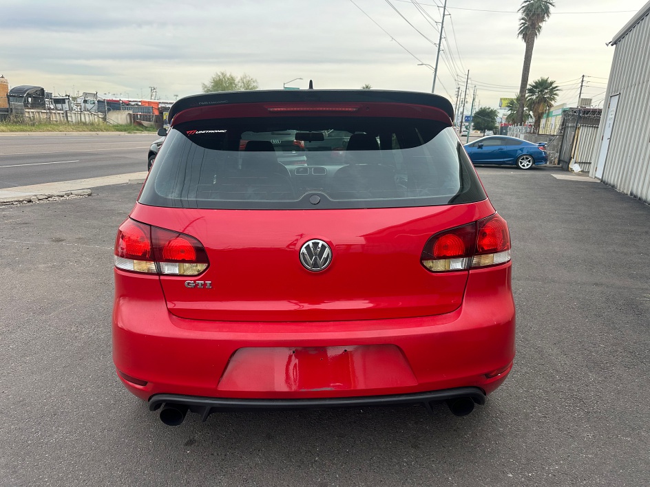 2010 Volkswagen GTI Base - Photo 12