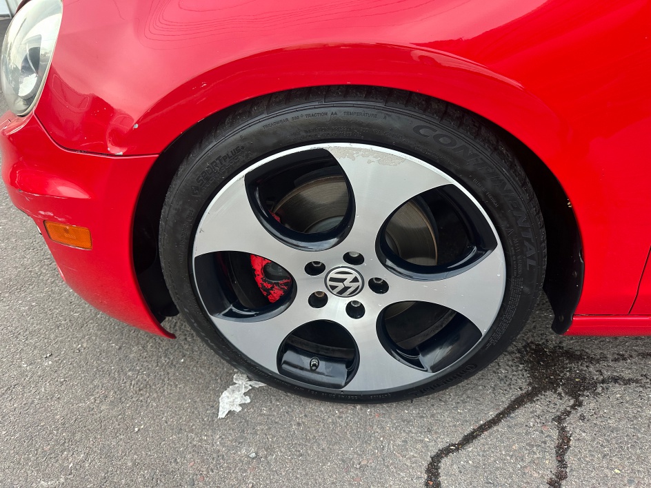 2010 Volkswagen GTI Base - Photo 23