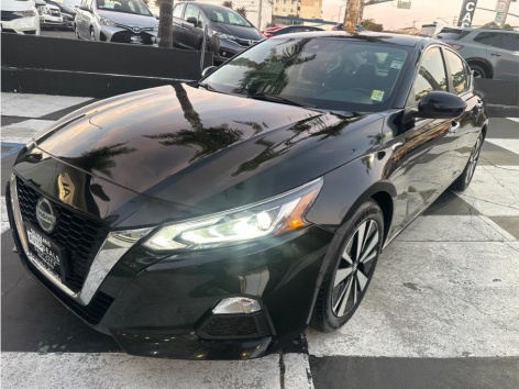 2022 Nissan Altima SV